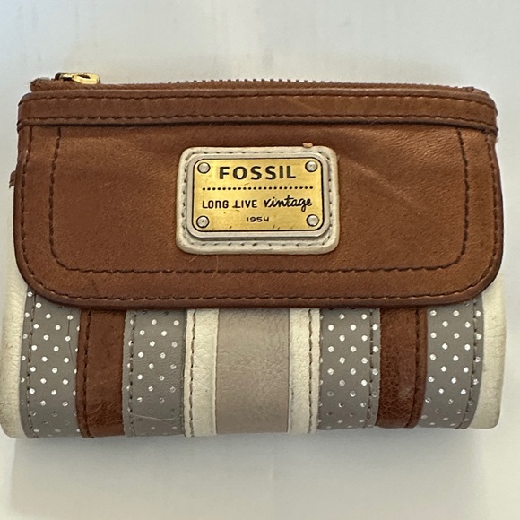 Fossil Handbags - Fossil Vintage Brown and Cream Striped Tri-Fold Leather Wallet